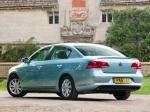 Volkswagen Passat BlueMotion 2010 года (UK)